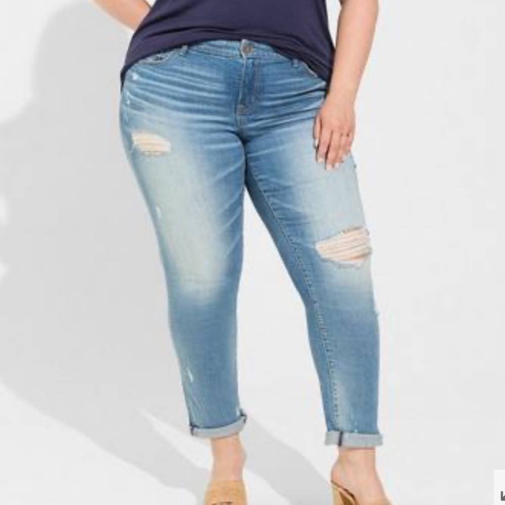 Torrid Distressed Boyfriend Straight Stretch Mid-rise Jeans